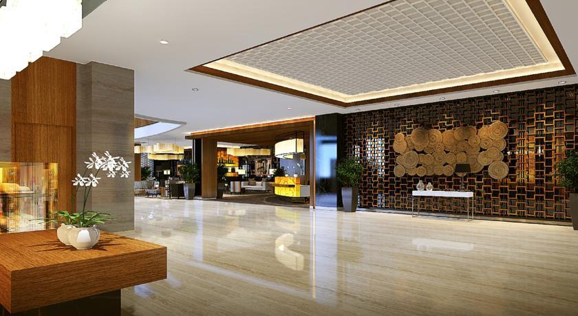 Golden City Hotel And Convention Center - Chse Certified Semarang Exterior foto
