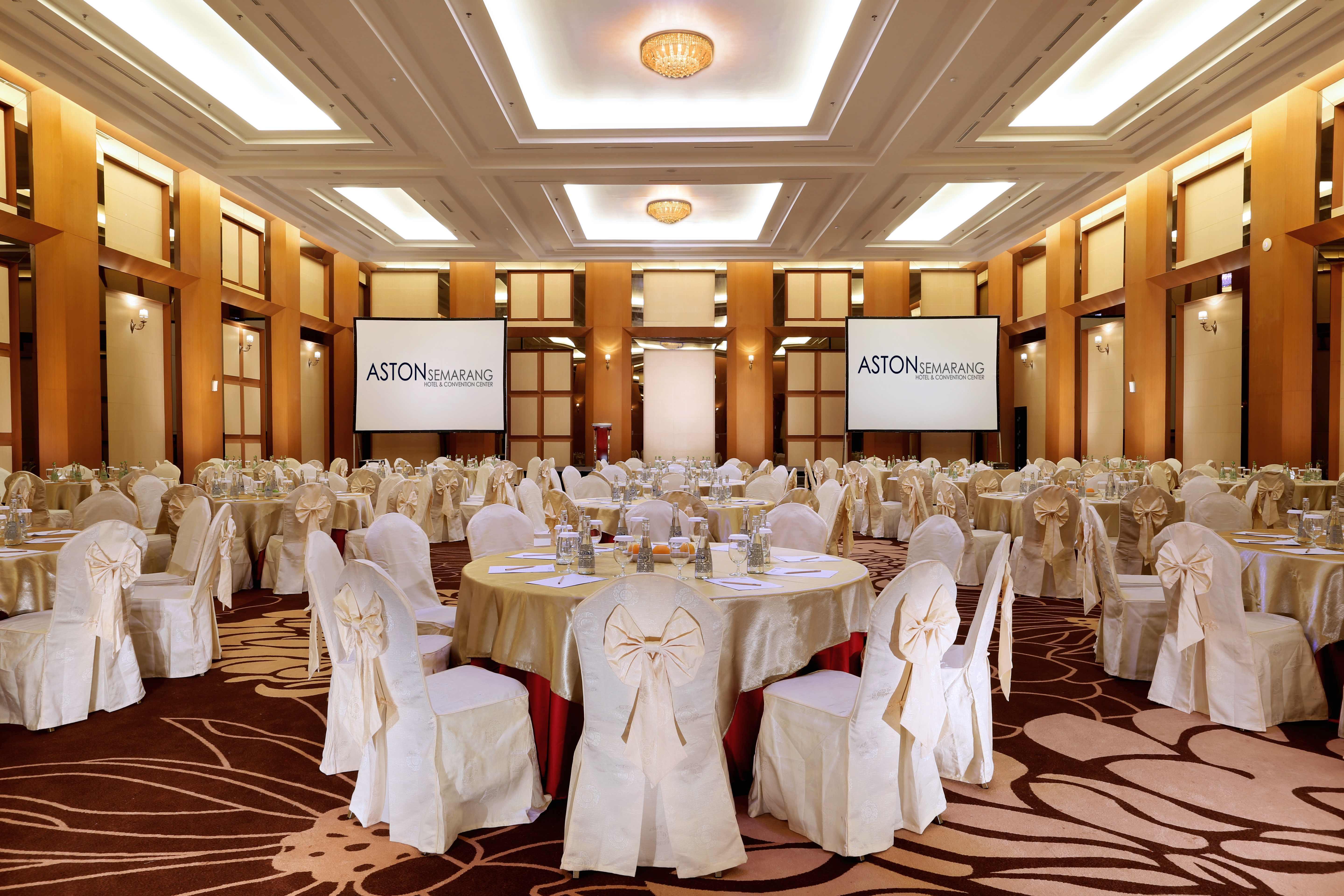 Golden City Hotel And Convention Center - Chse Certified Semarang Exterior foto