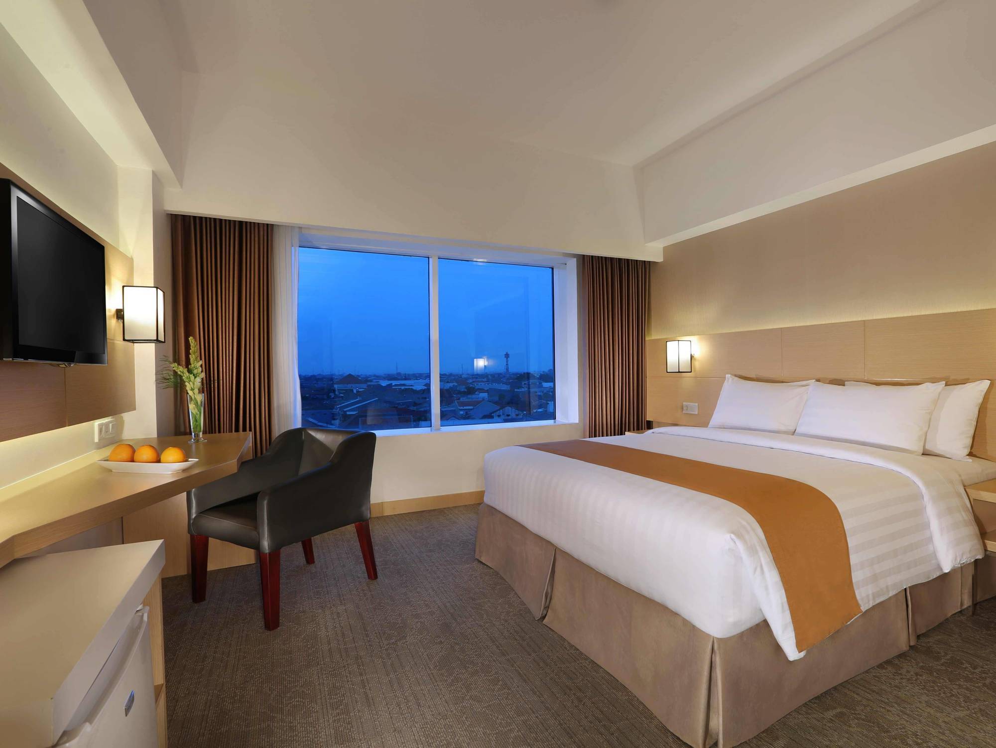 Golden City Hotel And Convention Center - Chse Certified Semarang Exterior foto