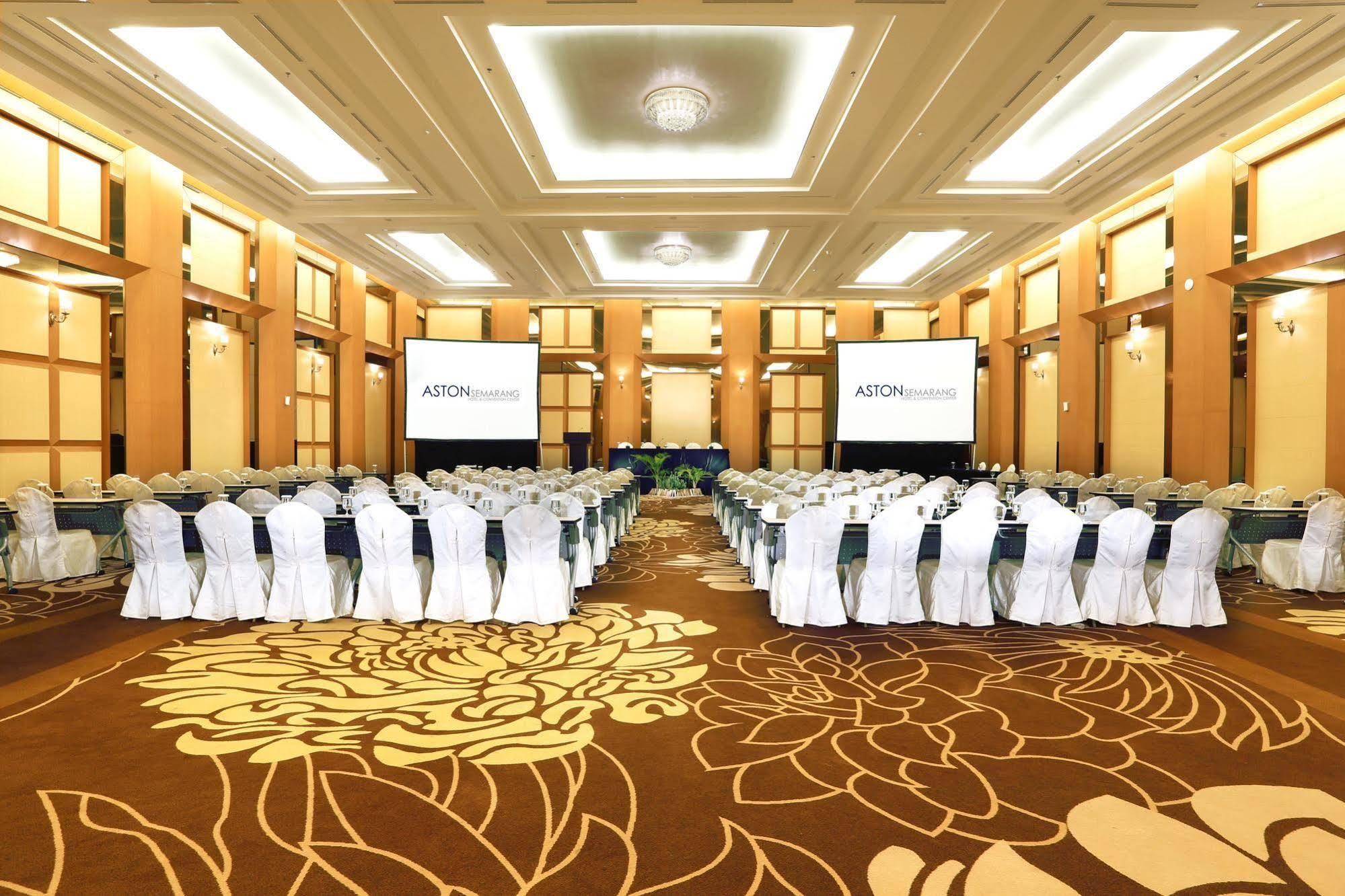 Golden City Hotel And Convention Center - Chse Certified Semarang Exterior foto